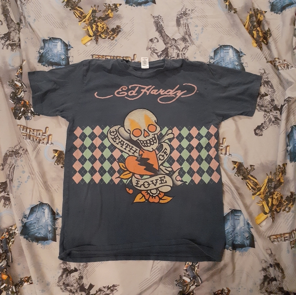 Vintage M Ed Hardy. Skull shirt
